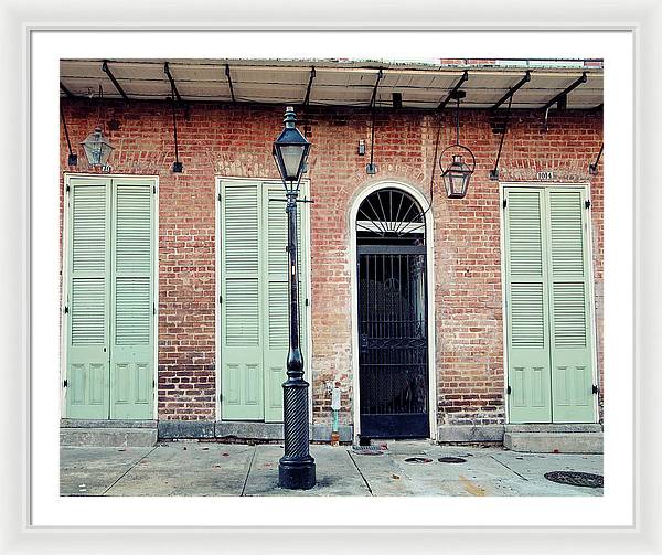 Framed photograph of New Orleans lamppost – French Quarter photography framed wall art
