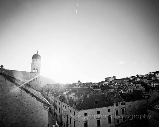 a black and white photo of a city