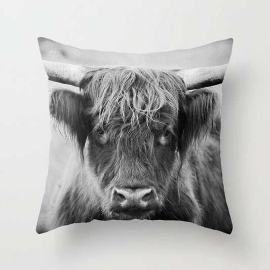 Highland Cow in Black and White | Throw Pillow Cover