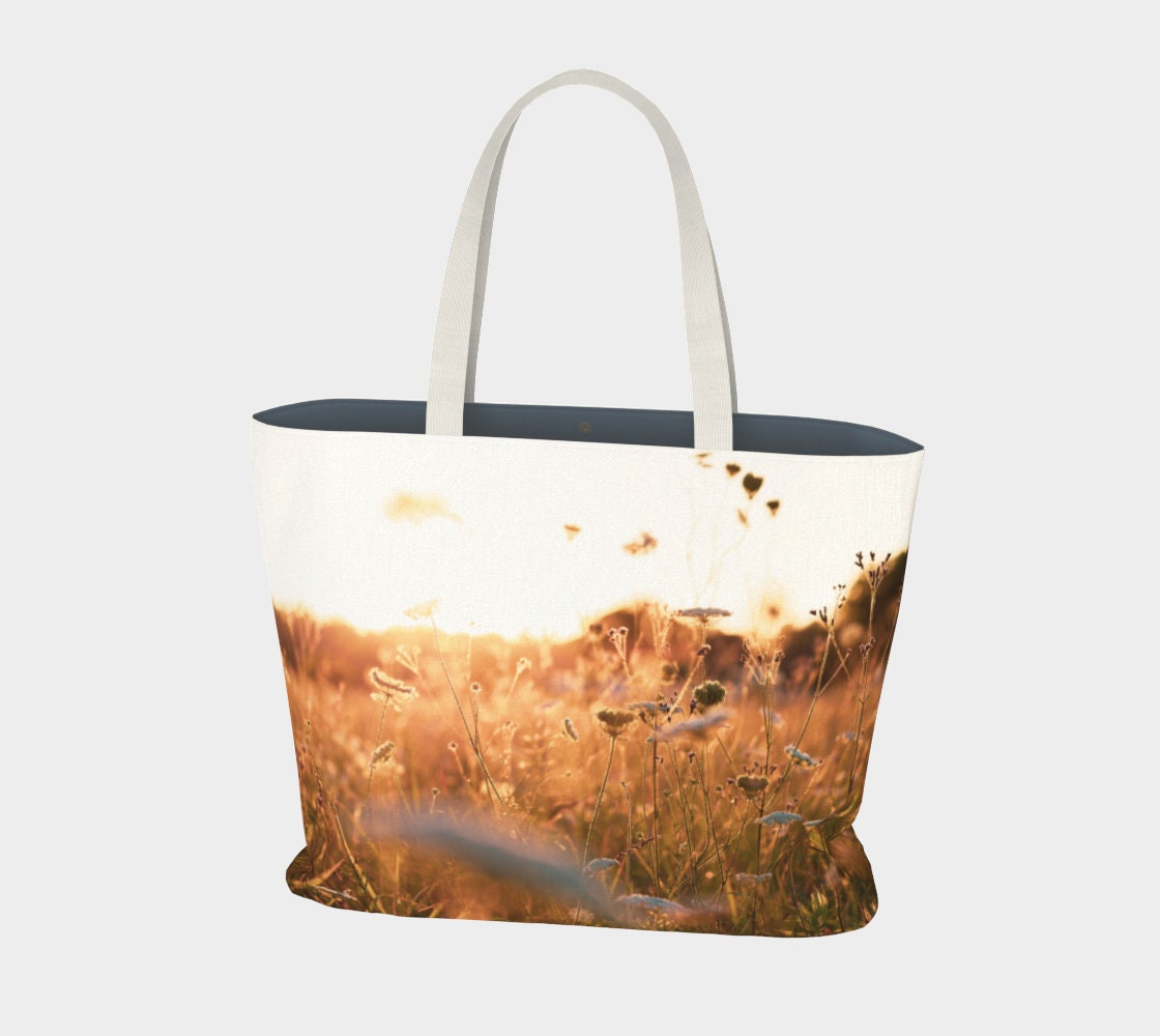 Meadow of Queen Annes Lace | Market Tote Bag
