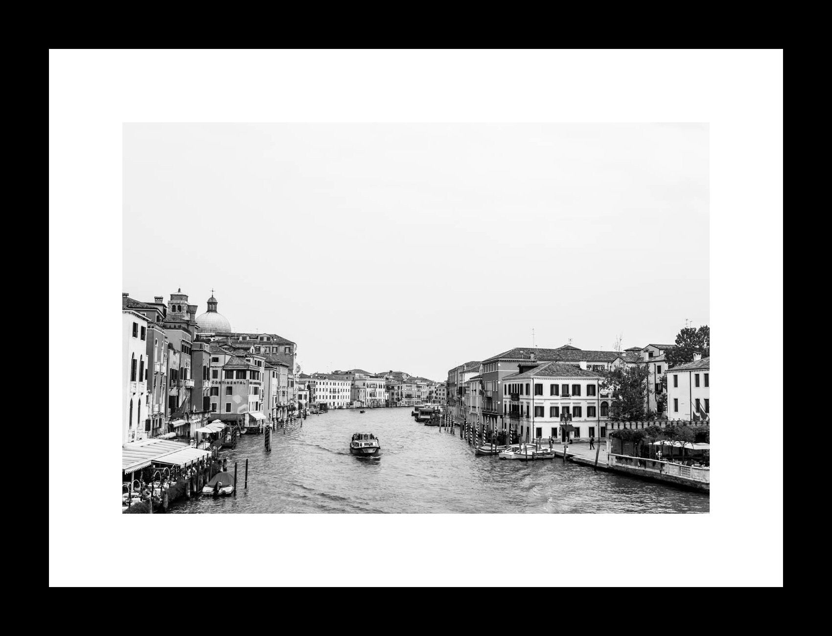 Love, Venice | Black and White Italy Photography - eireanneilis